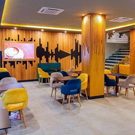 Hotel SunSet Beni Mellal Bagian luar foto