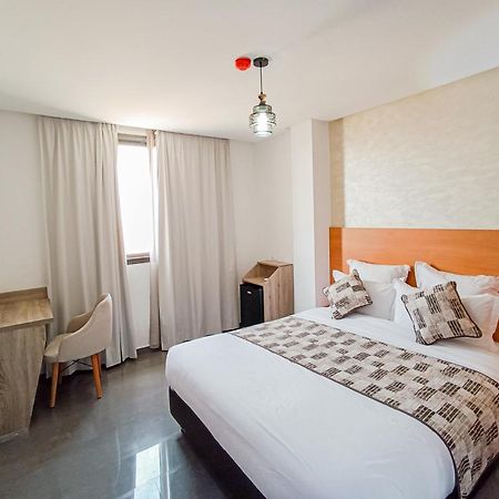 Hotel SunSet Beni Mellal Bagian luar foto