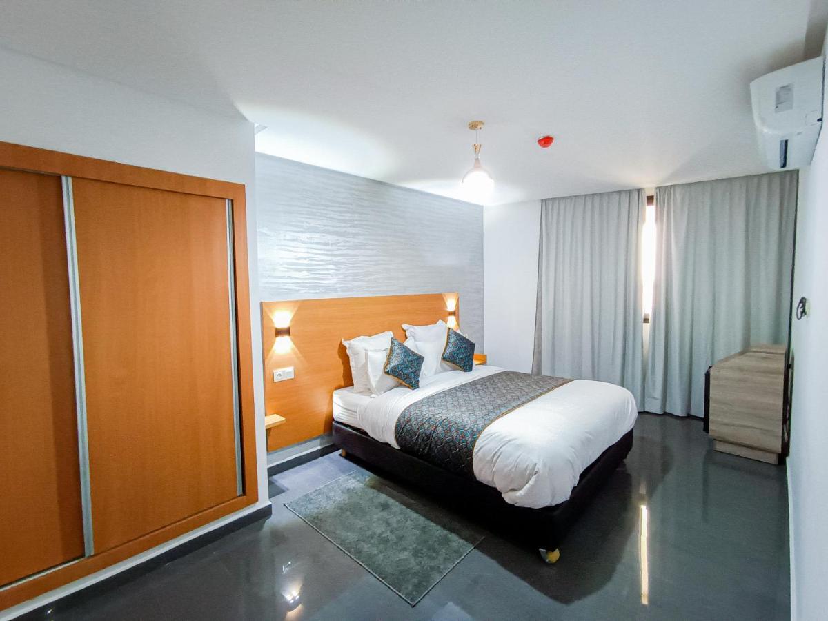 Hotel SunSet Beni Mellal Bagian luar foto