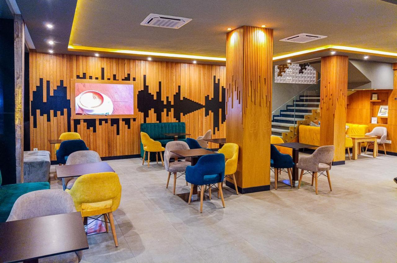 Hotel SunSet Beni Mellal Bagian luar foto