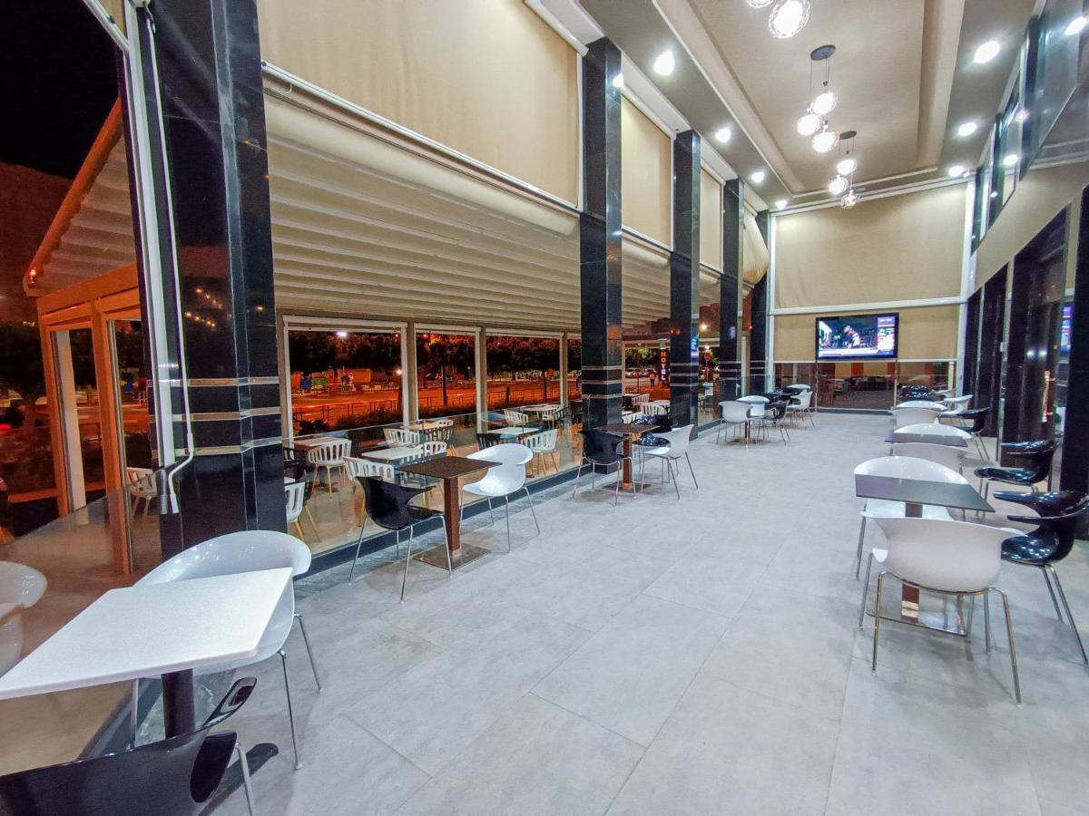 Hotel SunSet Beni Mellal Bagian luar foto