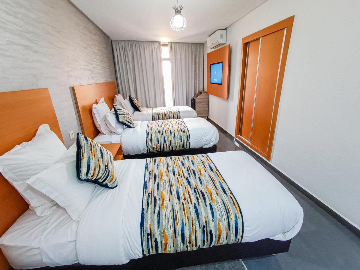 Hotel SunSet Beni Mellal Bagian luar foto