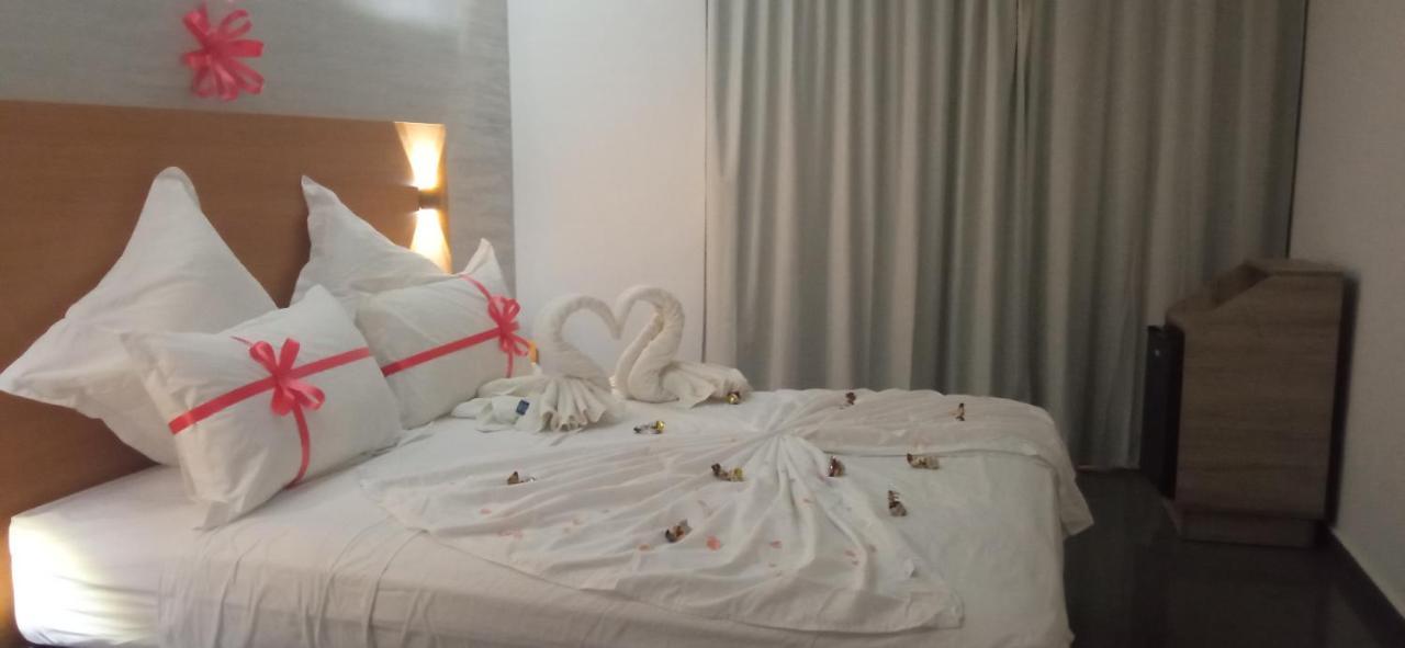 Hotel SunSet Beni Mellal Bagian luar foto