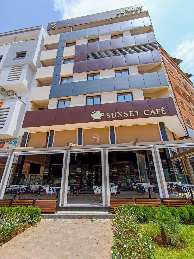 Hotel SunSet Beni Mellal Bagian luar foto