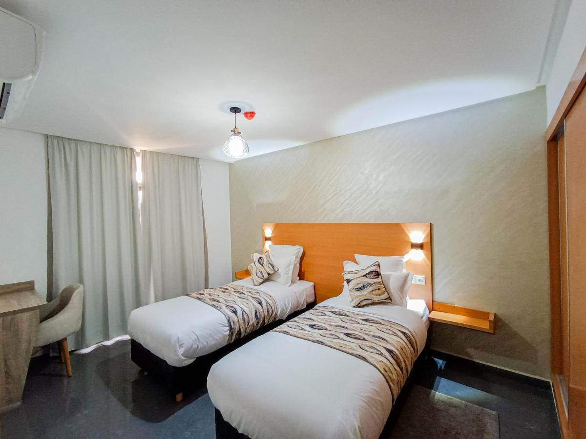 Hotel SunSet Beni Mellal Bagian luar foto